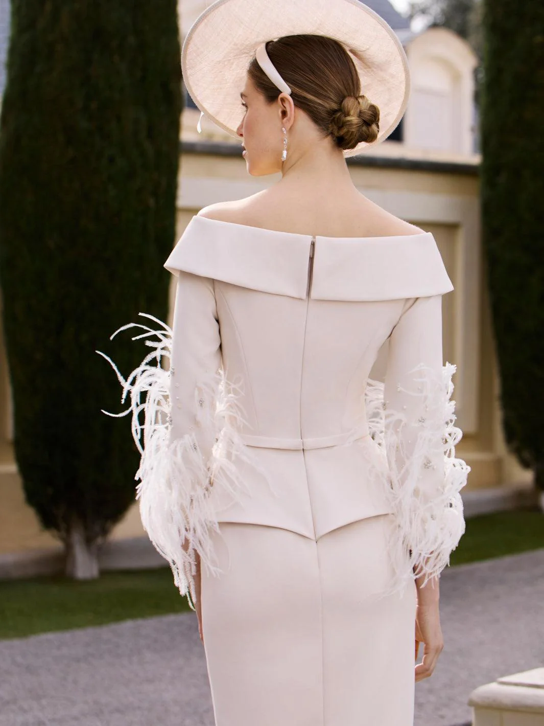 Couture Club Dress 1G68 In Oatmeal - Image 3