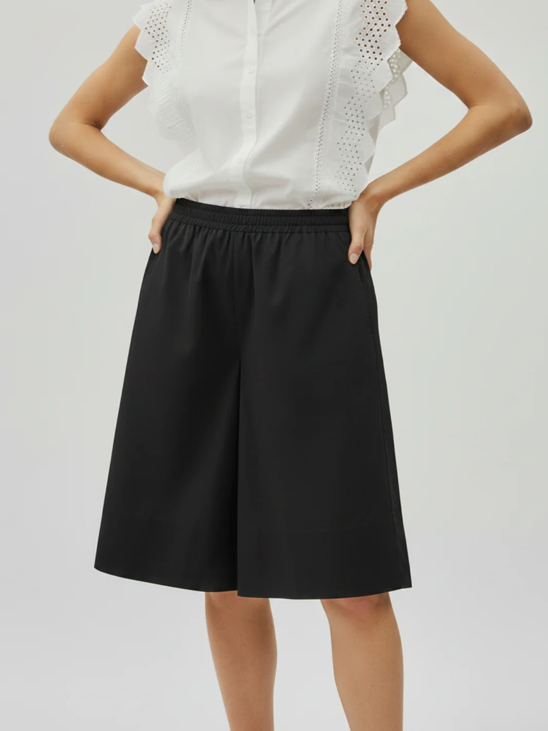 Freequent Bermuda Shorts In Black 208186 - Image 3