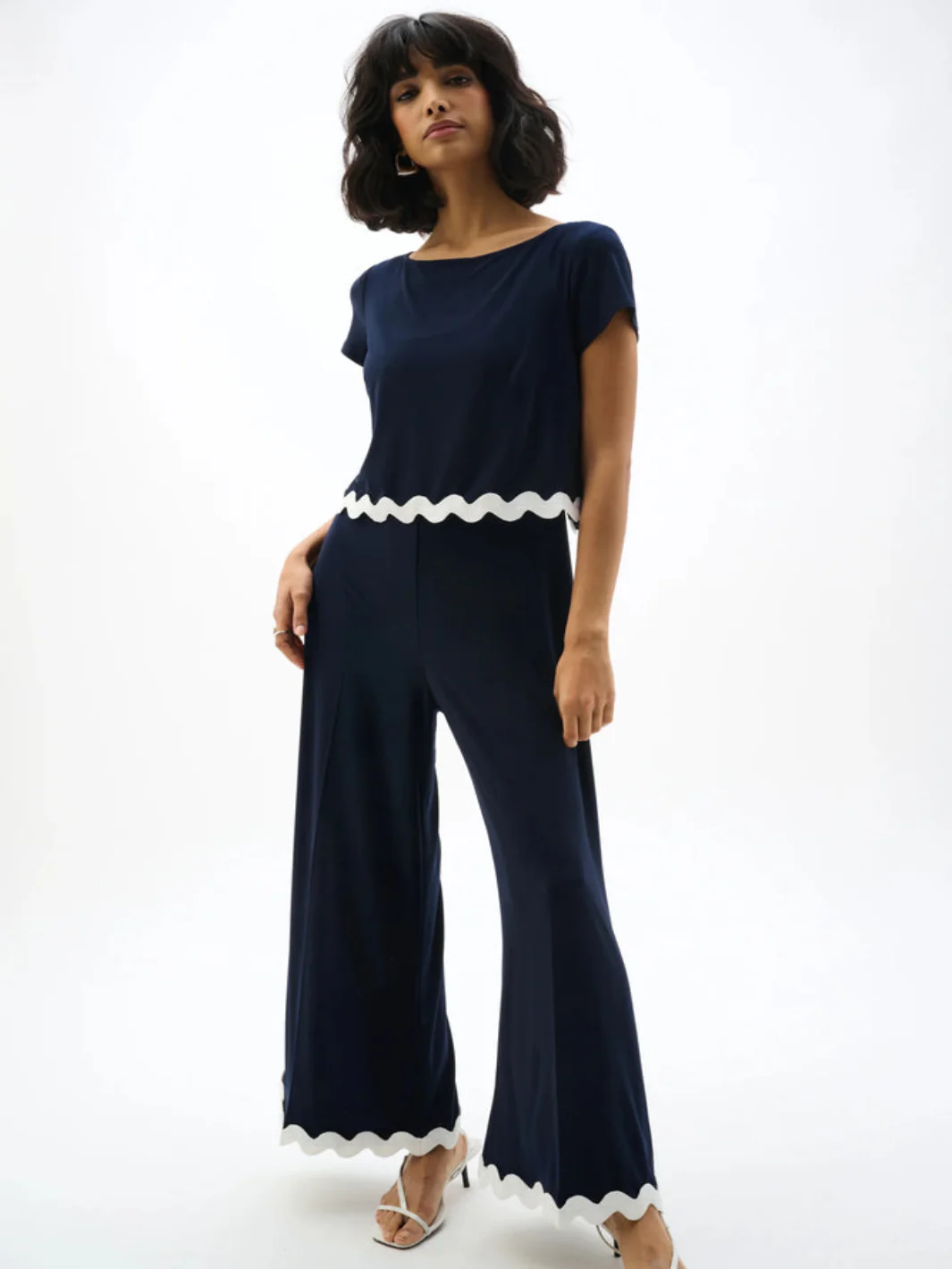 Joseph Ribkoff Cropped Jumpsuit In Midnight Blue/Vanilla 262144X
