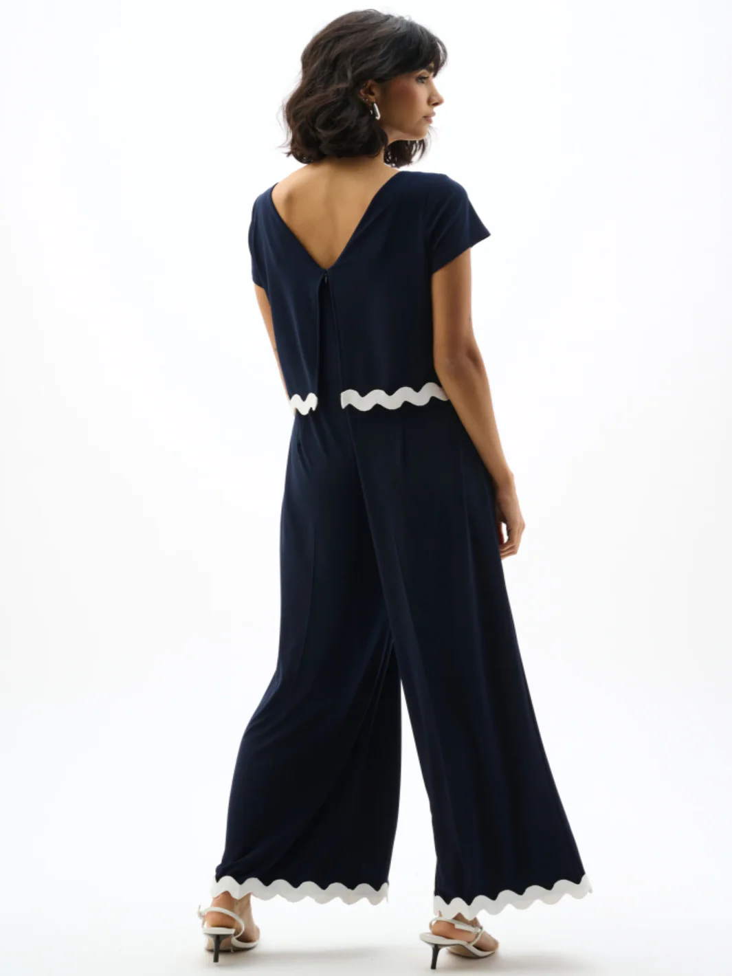 Joseph Ribkoff Cropped Jumpsuit In Midnight Blue/Vanilla 262144X - Image 3