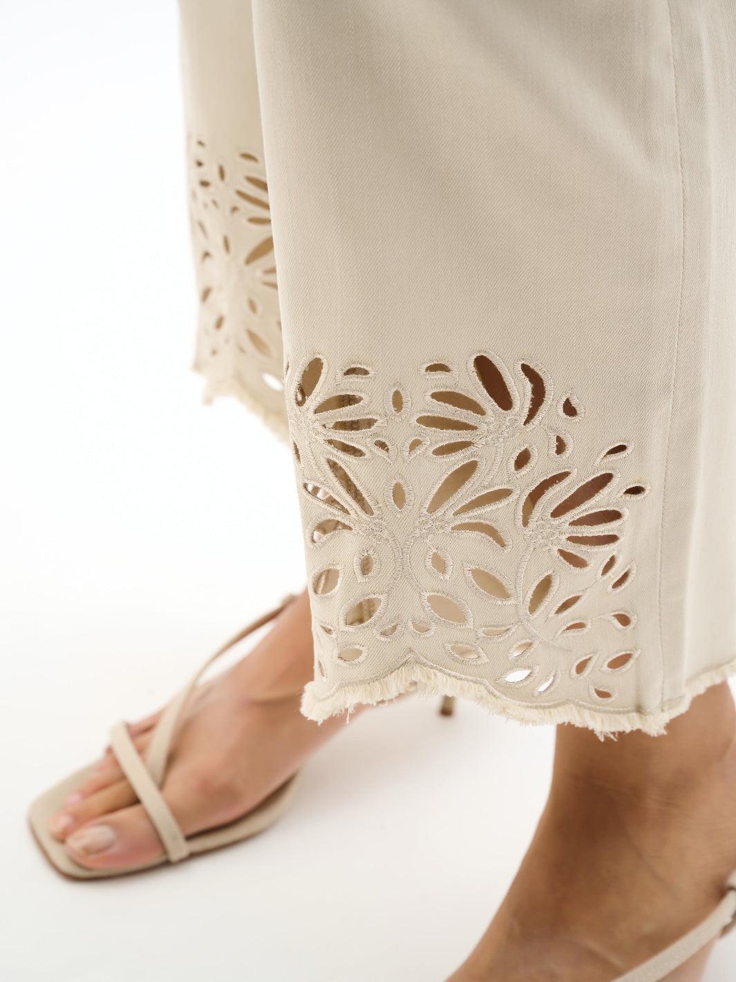 Joseph Ribkoff Relaxed Ankle-length Jeans In Moonstone 262980 - Image 3