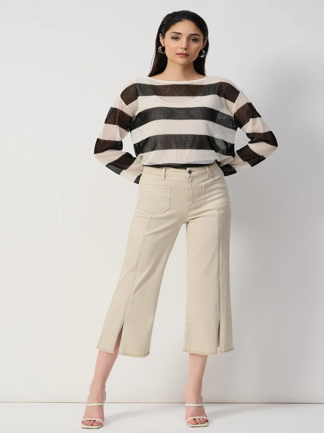 Joseph Ribkoff Wide-leg Cropped Jeans In Moonstone 251901S26