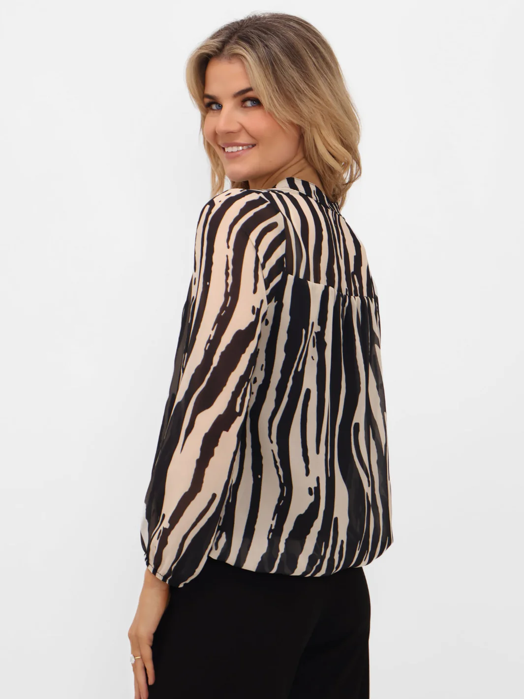 Kate & Pippa Bella Band Top In Beige/Black - Image 6