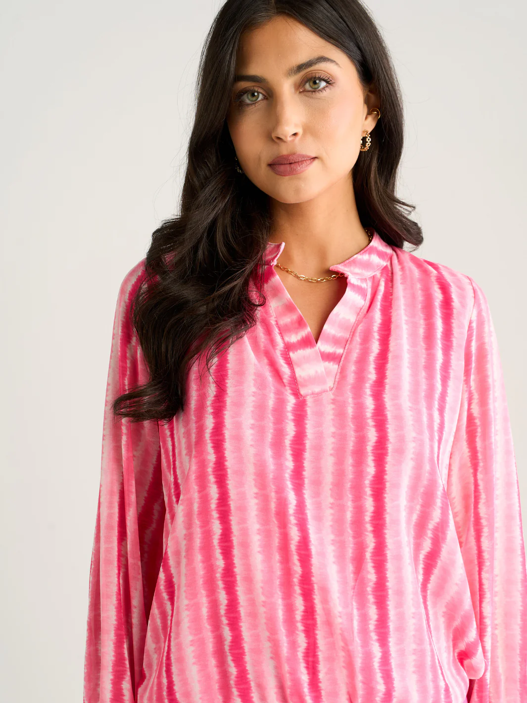 Kate & Pippa Bella Band Top In Cerise Wave Print - Image 4