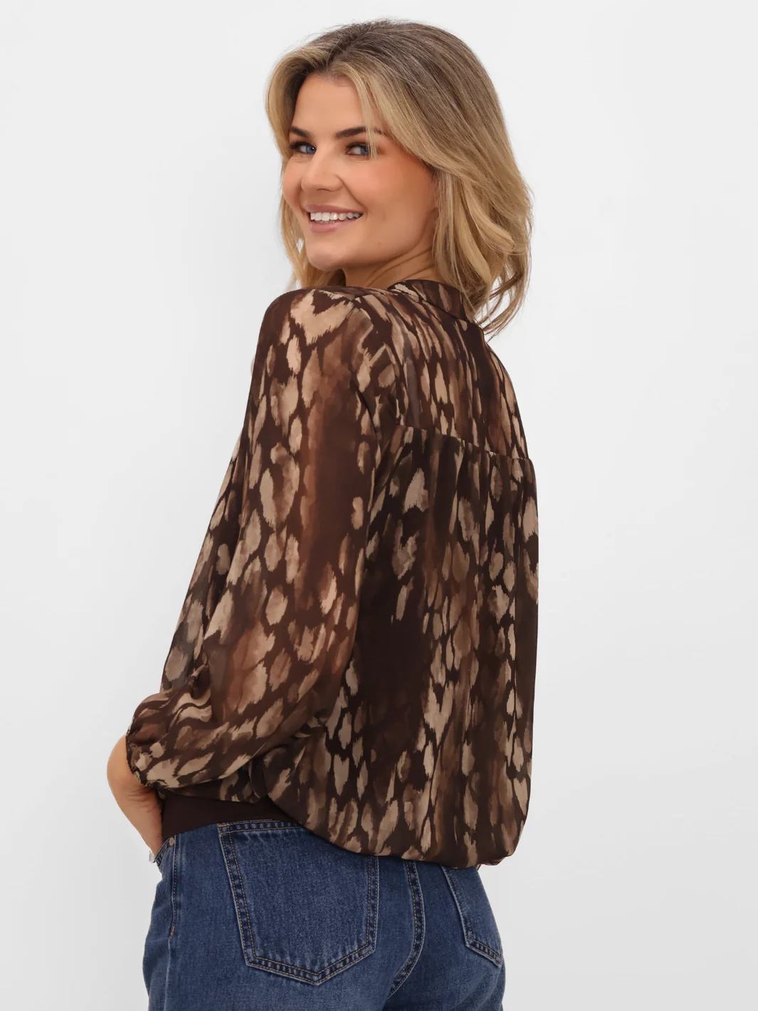 Kate & Pippa Bella Band Top In Chocolate Brown Abstract Print - Image 5