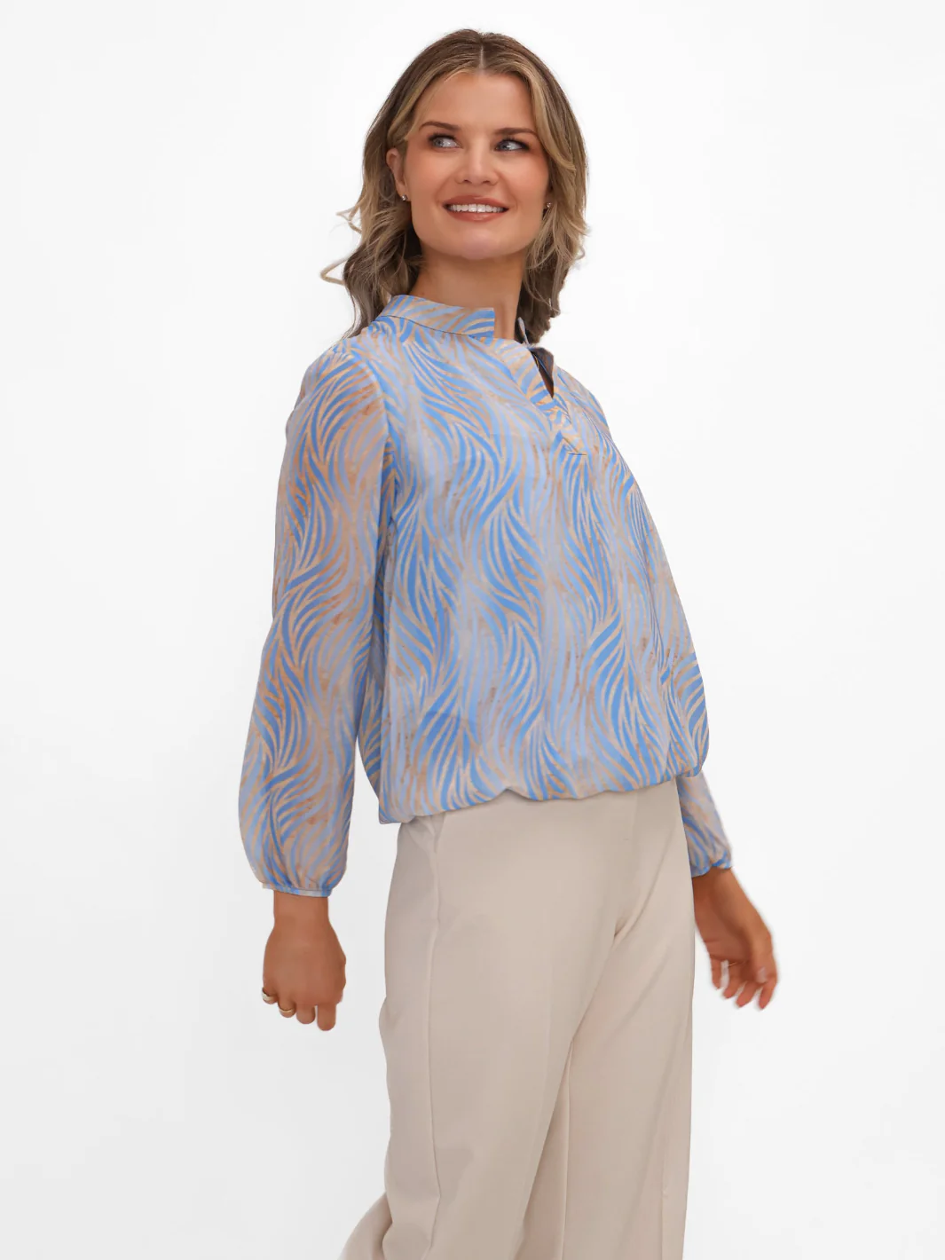 Kate & Pippa Bella Band Top In Light Blue Animal - Image 2