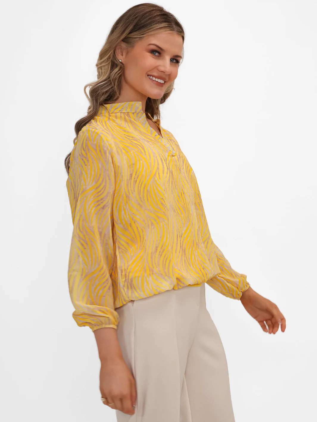 Kate & Pippa Bella Band Top In Yellow Animal - Image 2