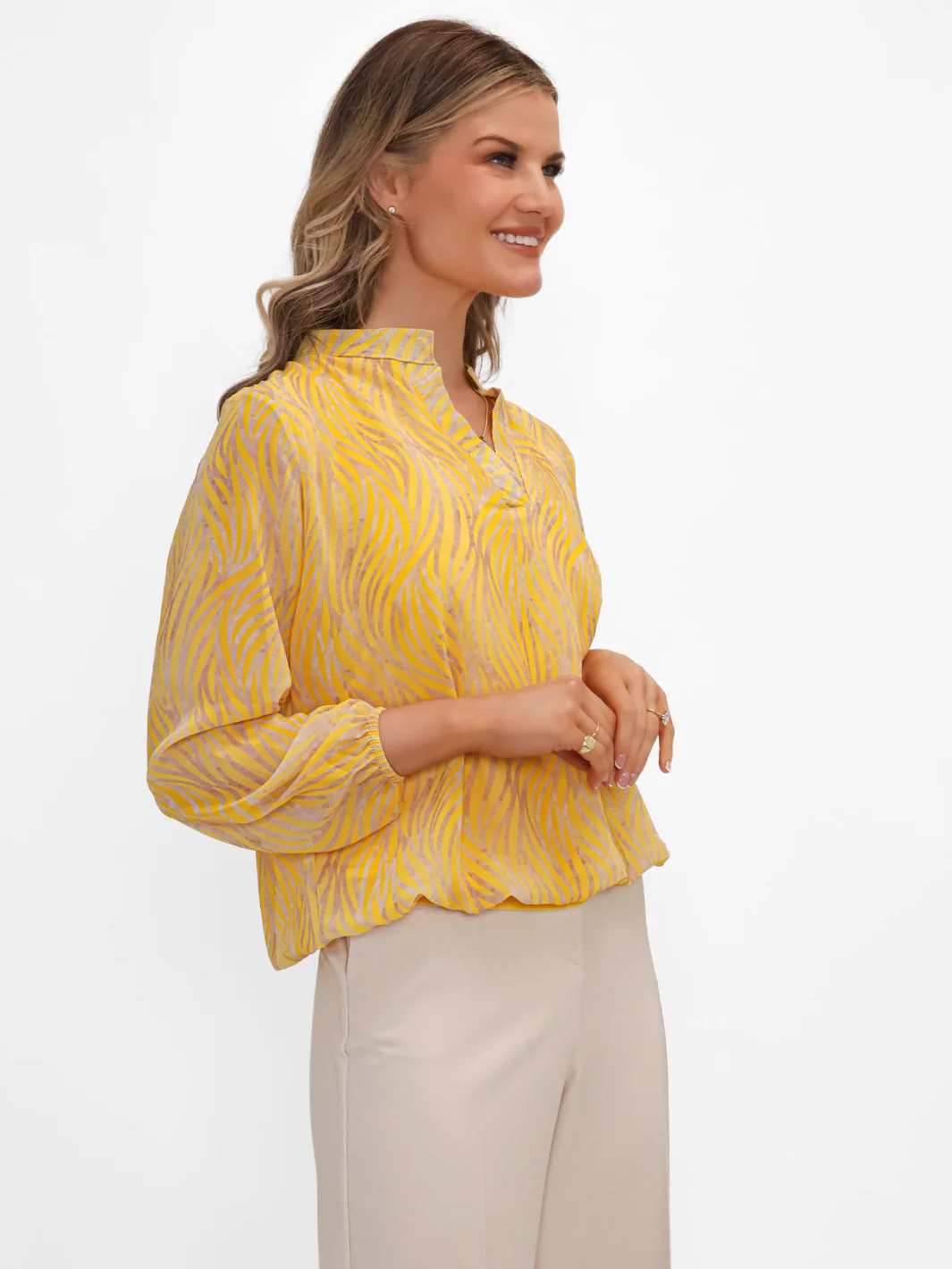 Kate & Pippa Bella Band Top In Yellow Animal - Image 4