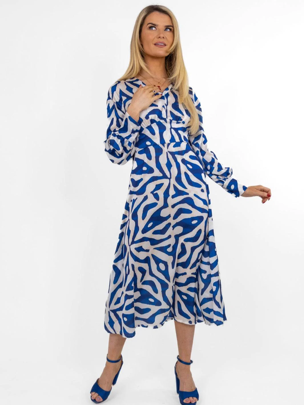 Kate & Pippa Birkin Midi Dress In Blue / Ivory Print - Image 3