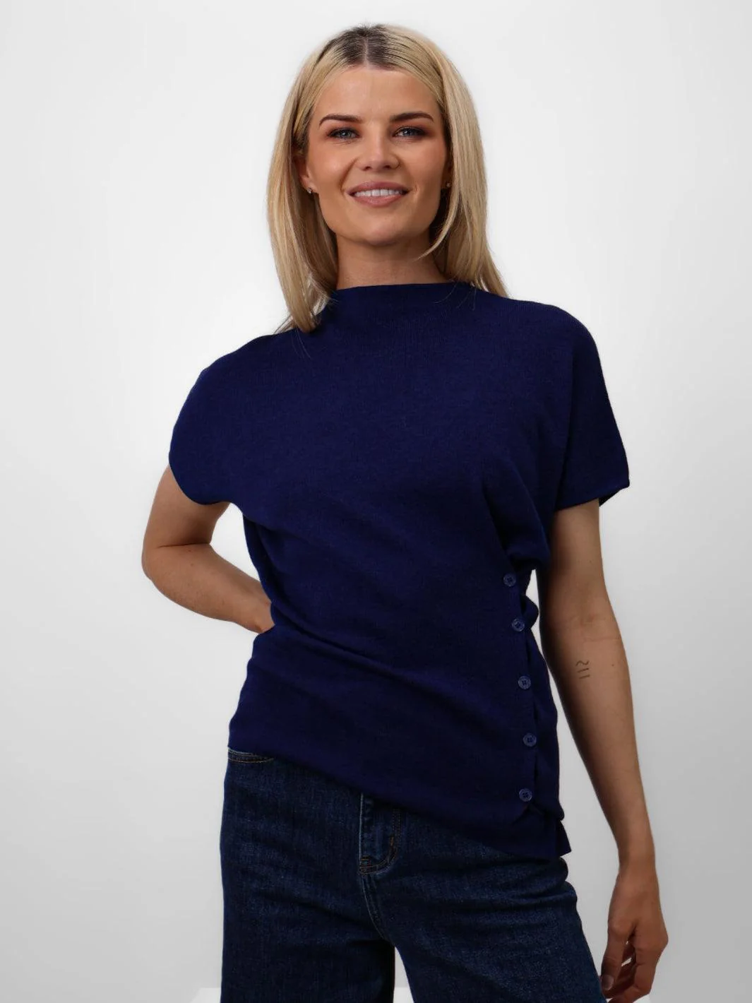 Kate & Pippa Dana Knitted Top In Navy - Image 5
