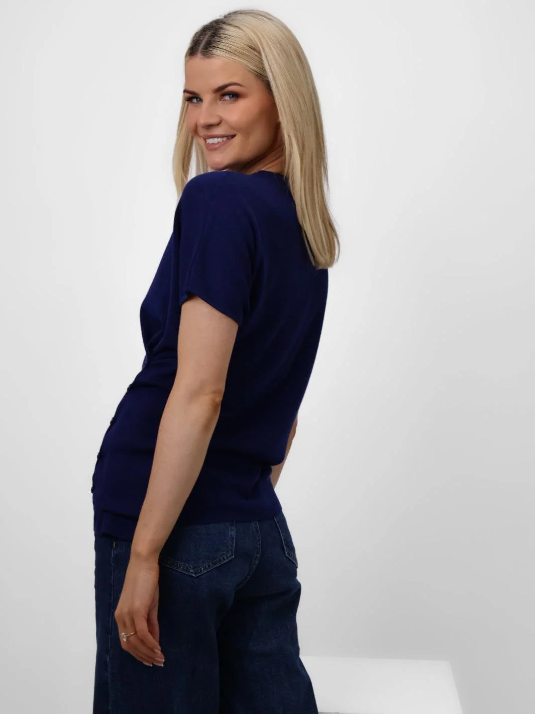 Kate & Pippa Dana Knitted Top In Navy - Image 8