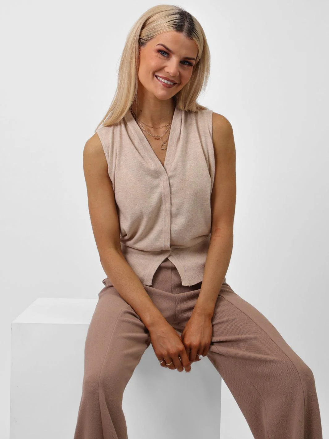 Kate & Pippa Eden Sleeveless Top In Beige - Image 7