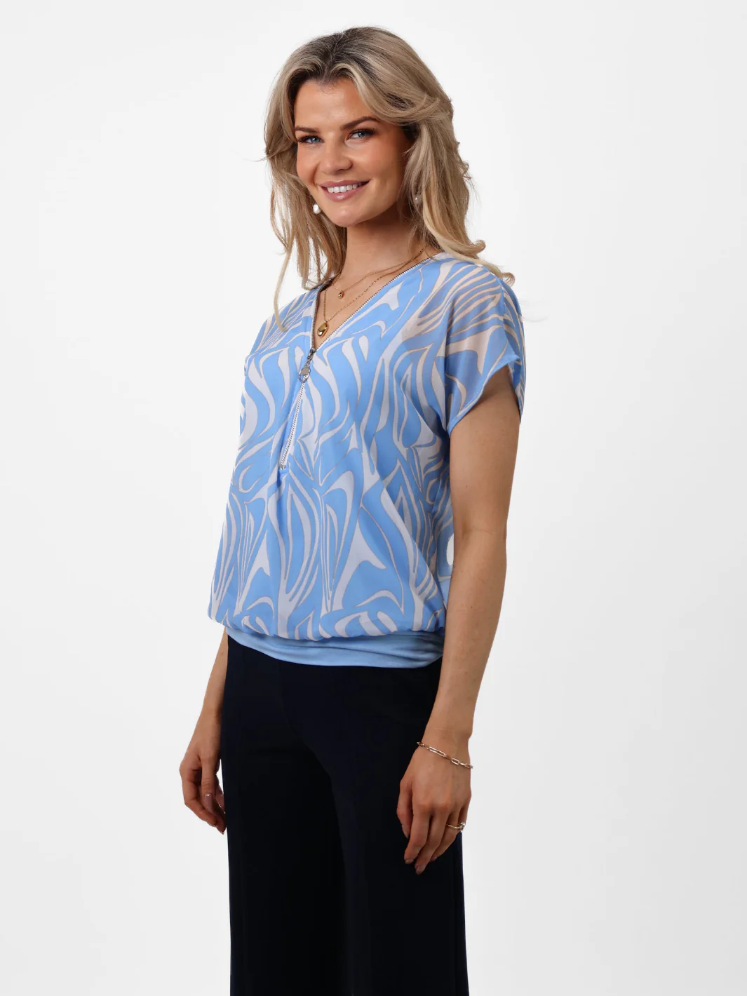 Kate & Pippa Eva Zip Top In Light Blue Print