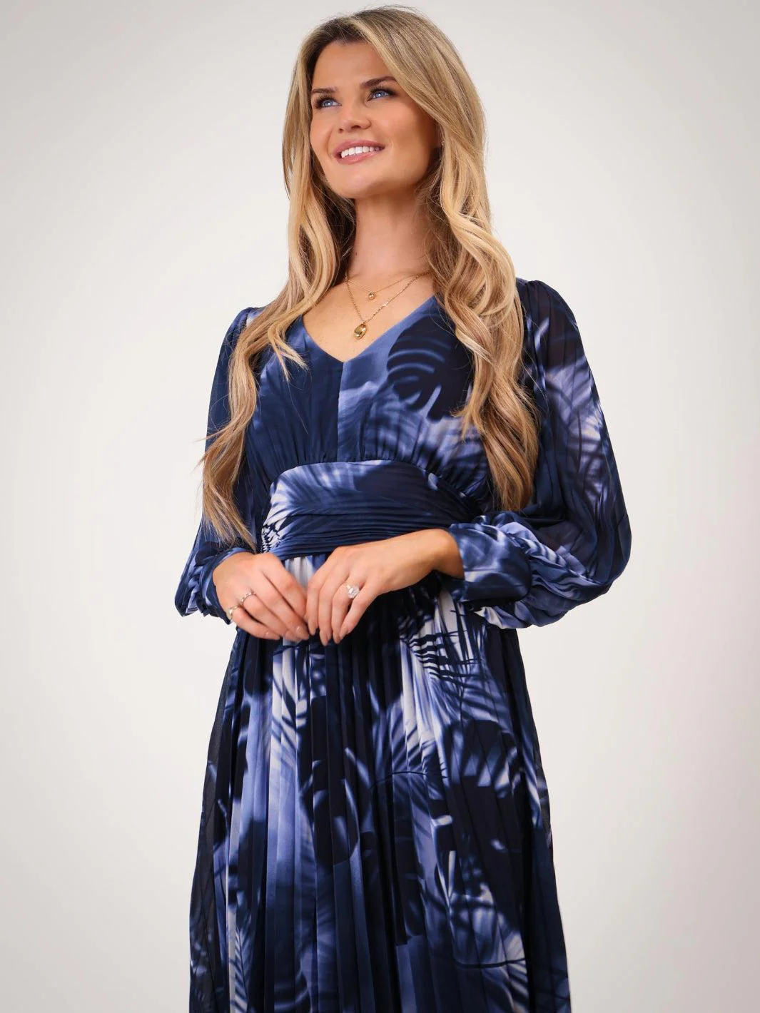 Kate & Pippa Hannah Dress In Navy Print - Image 3