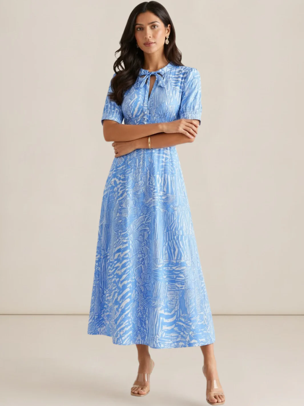Kate & Pippa Kimber Midi Dress in Light Blue Print - Image 4