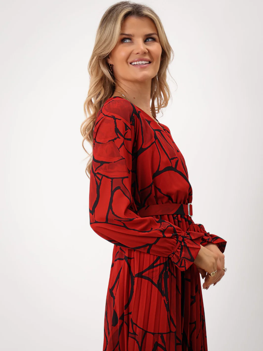 Kate & Pippa Positano Midi Dress In Red Print - Image 4