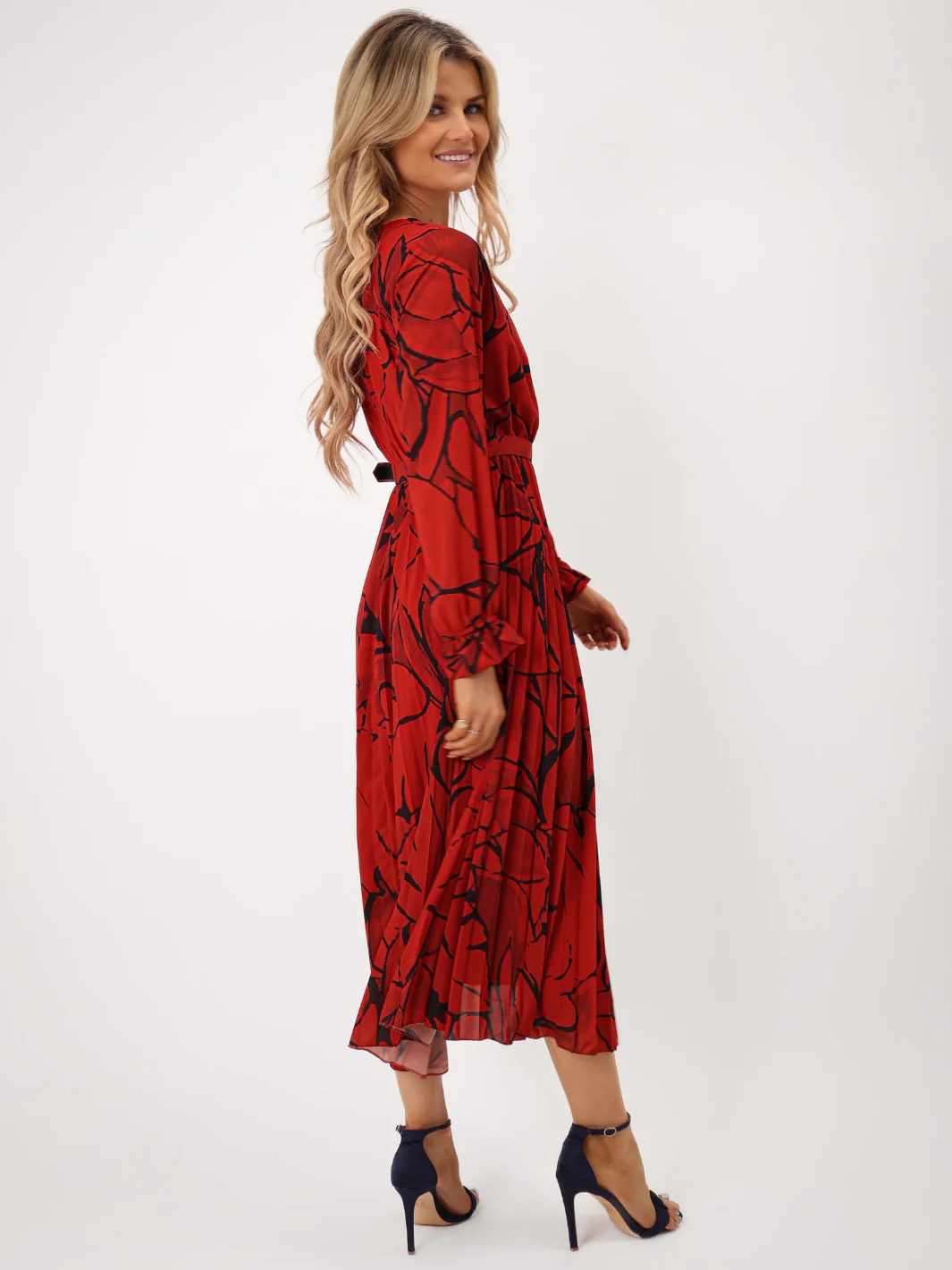 Kate & Pippa Positano Midi Dress In Red Print - Image 9