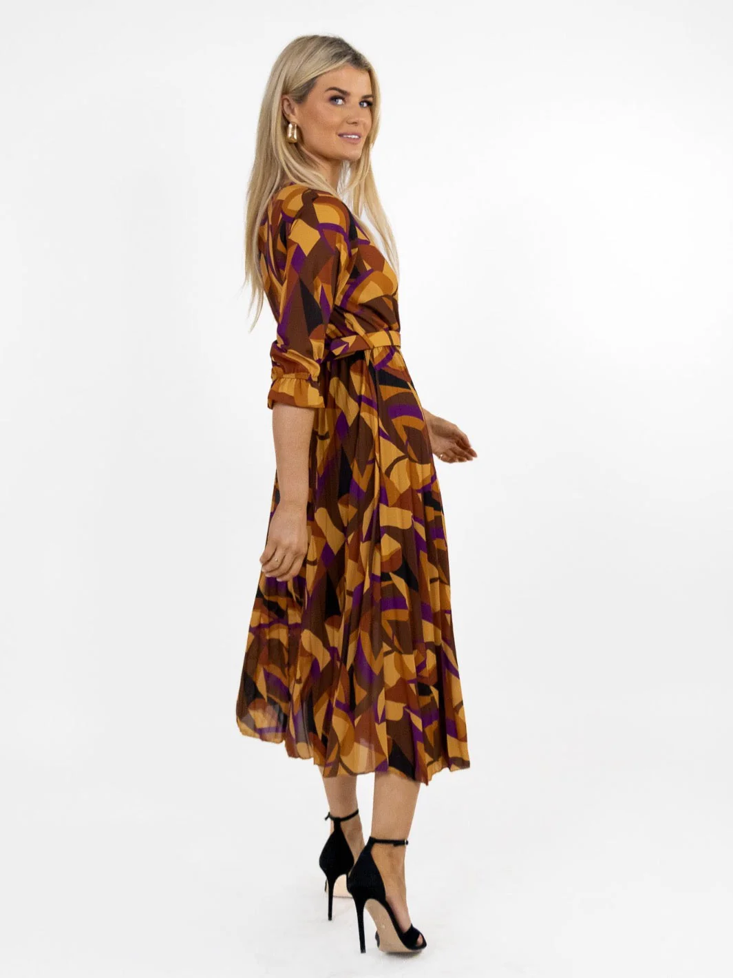 Kate & Pippa Positano Midi Dress In Tan / Plum Print - Image 5