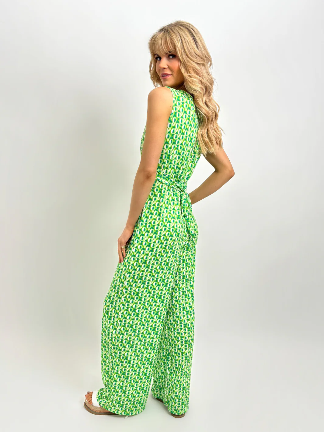Kate & Pippa Servino Sleeveless Jumpsuit In Green Geo Print - Image 3