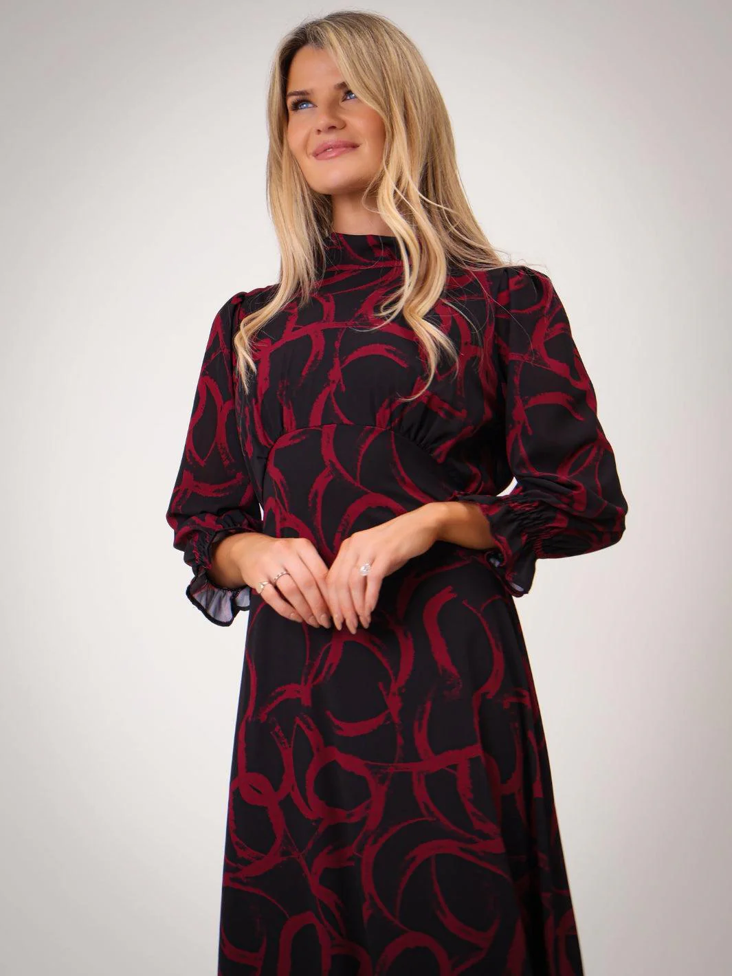 Kate & Pippa Simona Midi Dress In Black / Red - Image 3