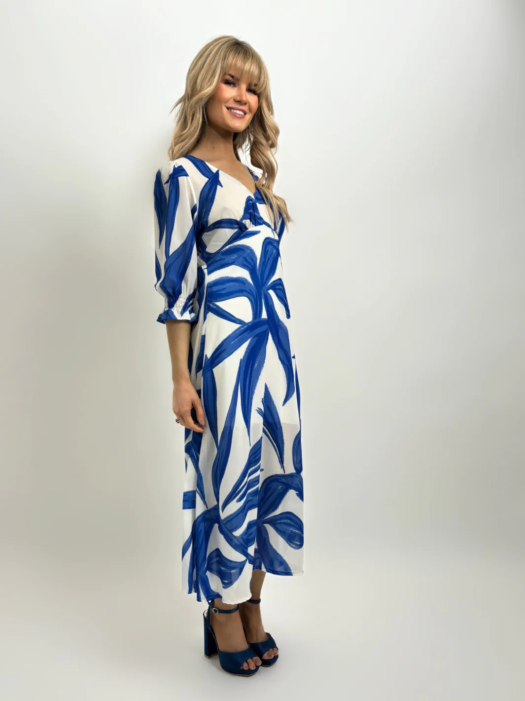 Kate & Pippa Streasa Dress In Navy Blue Print - Image 2