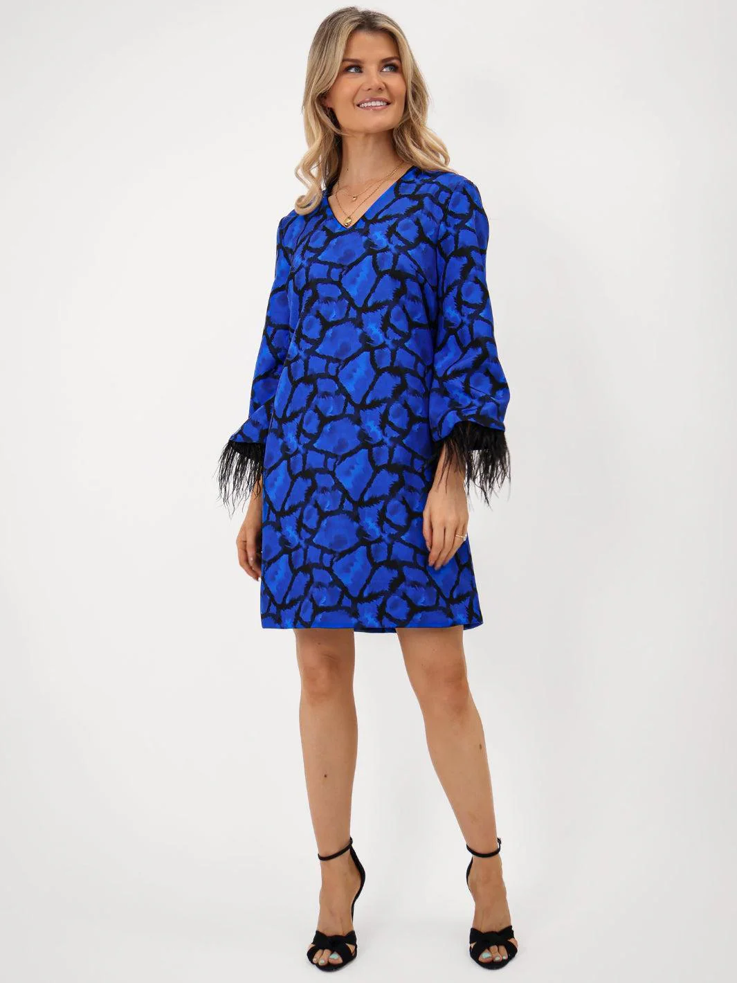 Kate & Pippa Taylor Mini Shift Dress In Blue Print - Image 5