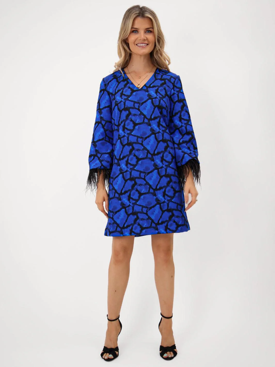 Kate & Pippa Taylor Mini Shift Dress In Blue Print - Image 6