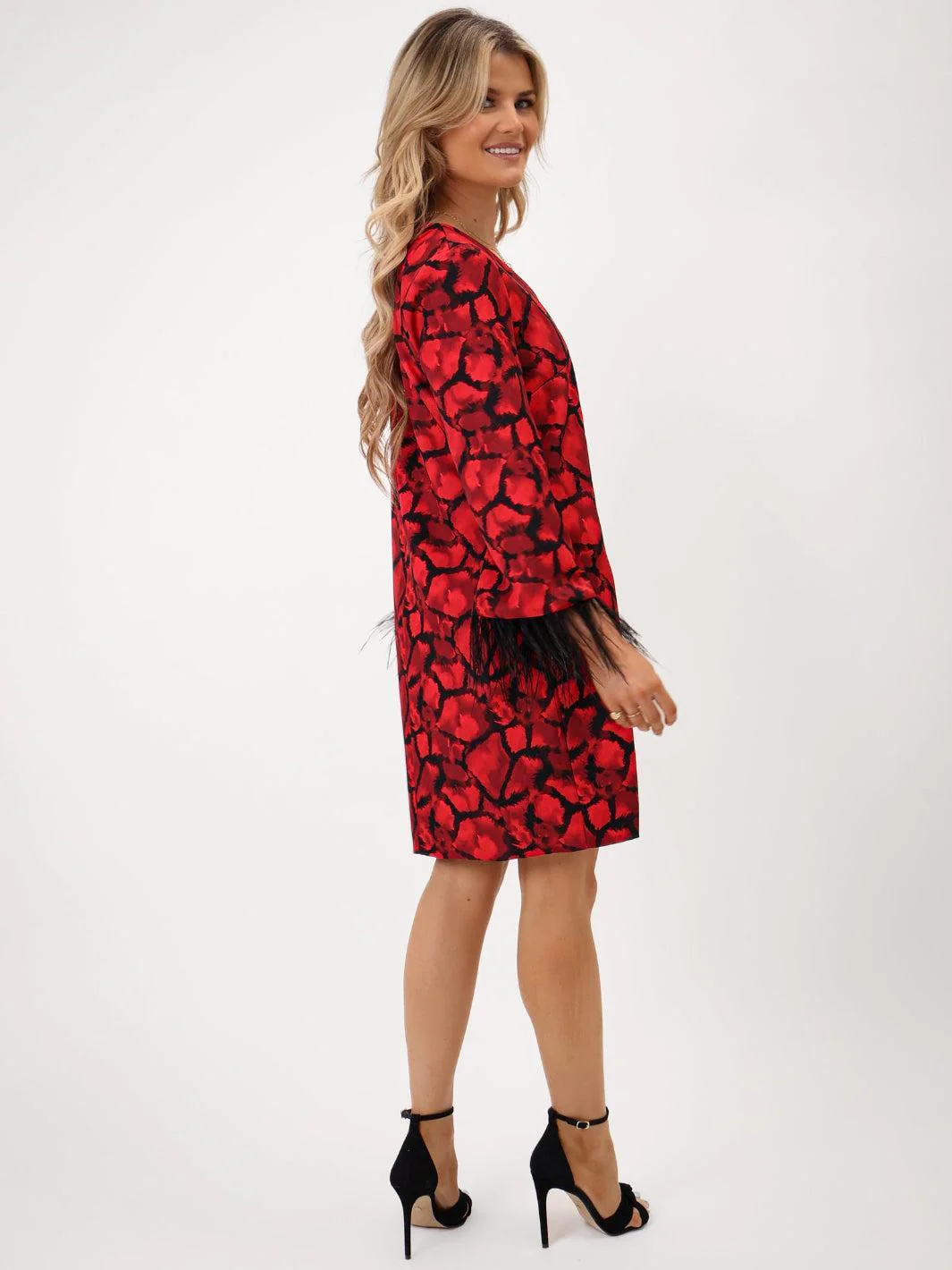 Kate & Pippa Taylor Mini Shift Dress In Red Print - Image 11
