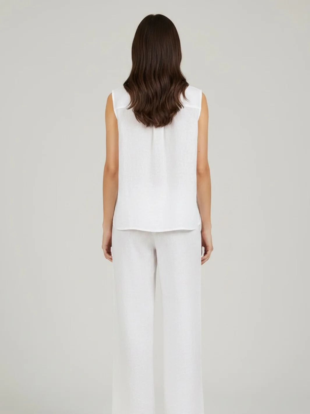 Lil Jen Lottie Sleeveless Linen Top In White - Image 4