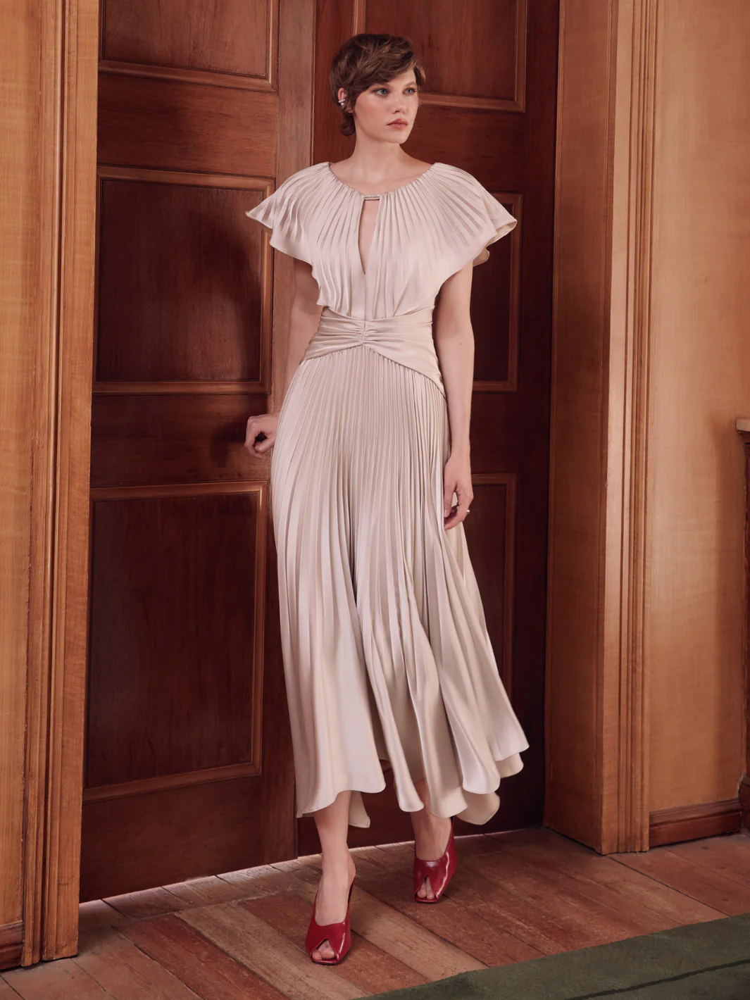 Maisonel Pleated Dress ME3129 In Pearl