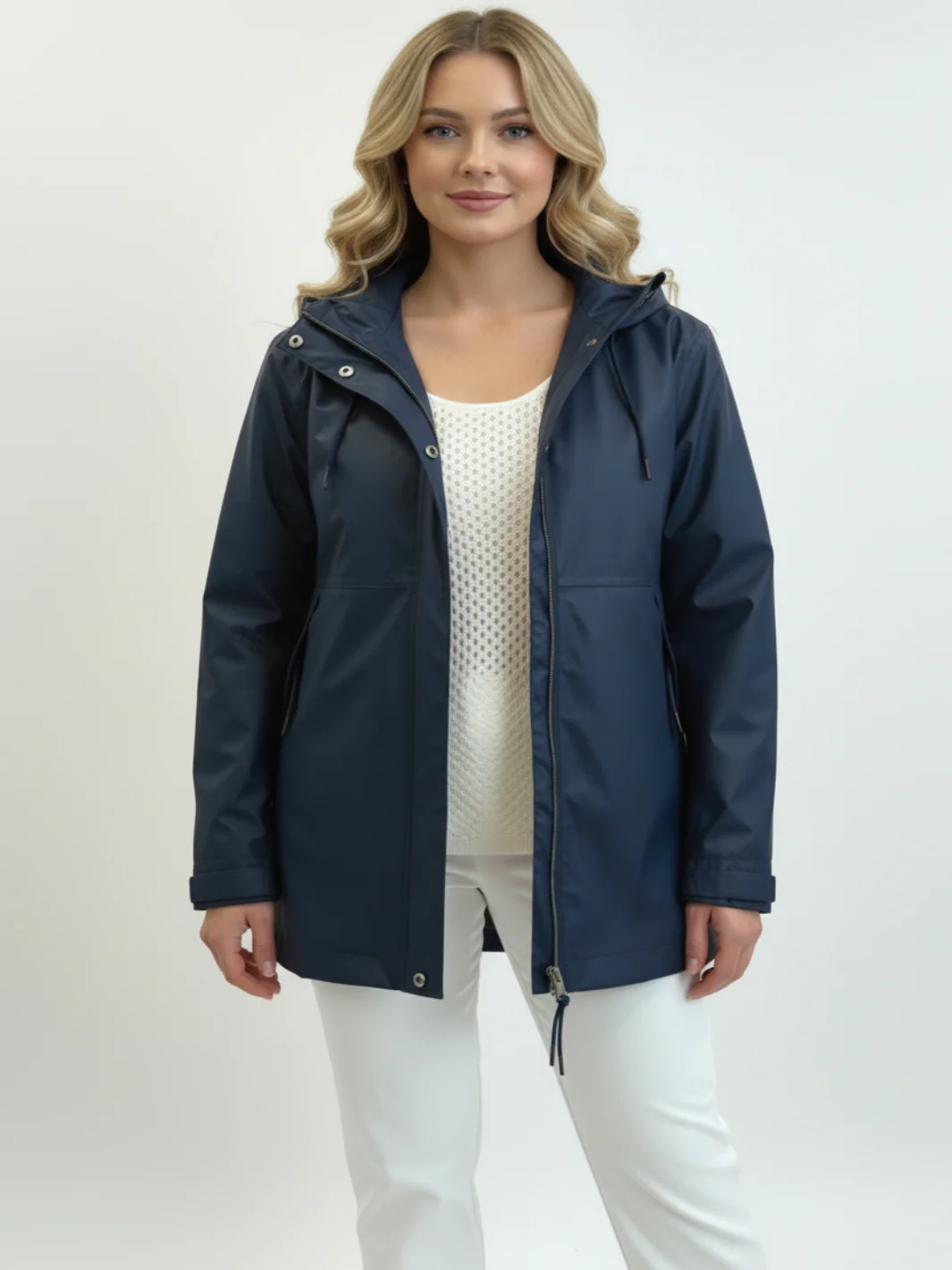 Normann Lightweight Rain Jacket In Navy 4616-69